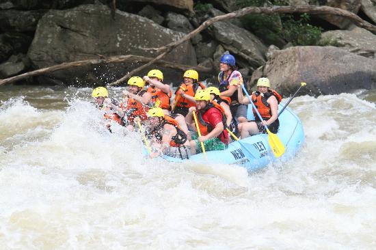 New River Gorge Cabins white water rafting